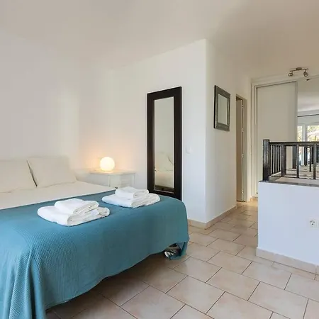 Appartement Dona Lola Seafront Duplex