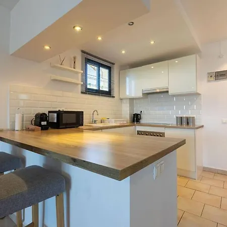 Dona Lola Seafront Duplex Appartement