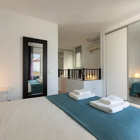 Dona Lola Seafront Duplex Sitio de Calahonda