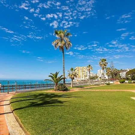 Dona Lola Seafront Duplex Apartment Sitio de Calahonda
